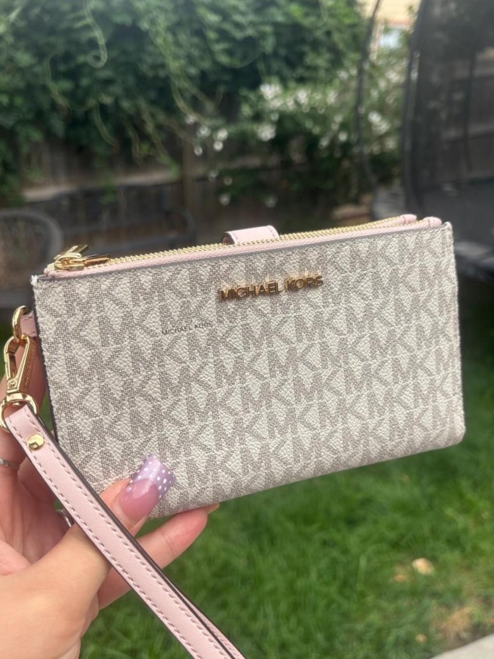 Michael Kors Pink & White Wristlet Wallet